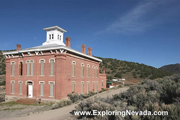 The Historic Belmont Courthouse