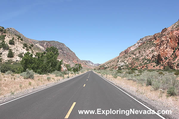 Red Rock in Rainbow Canyon