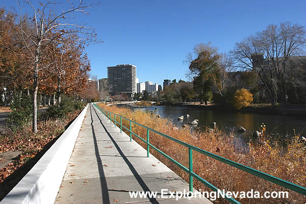 The Truckee River in Reno, Photo #2